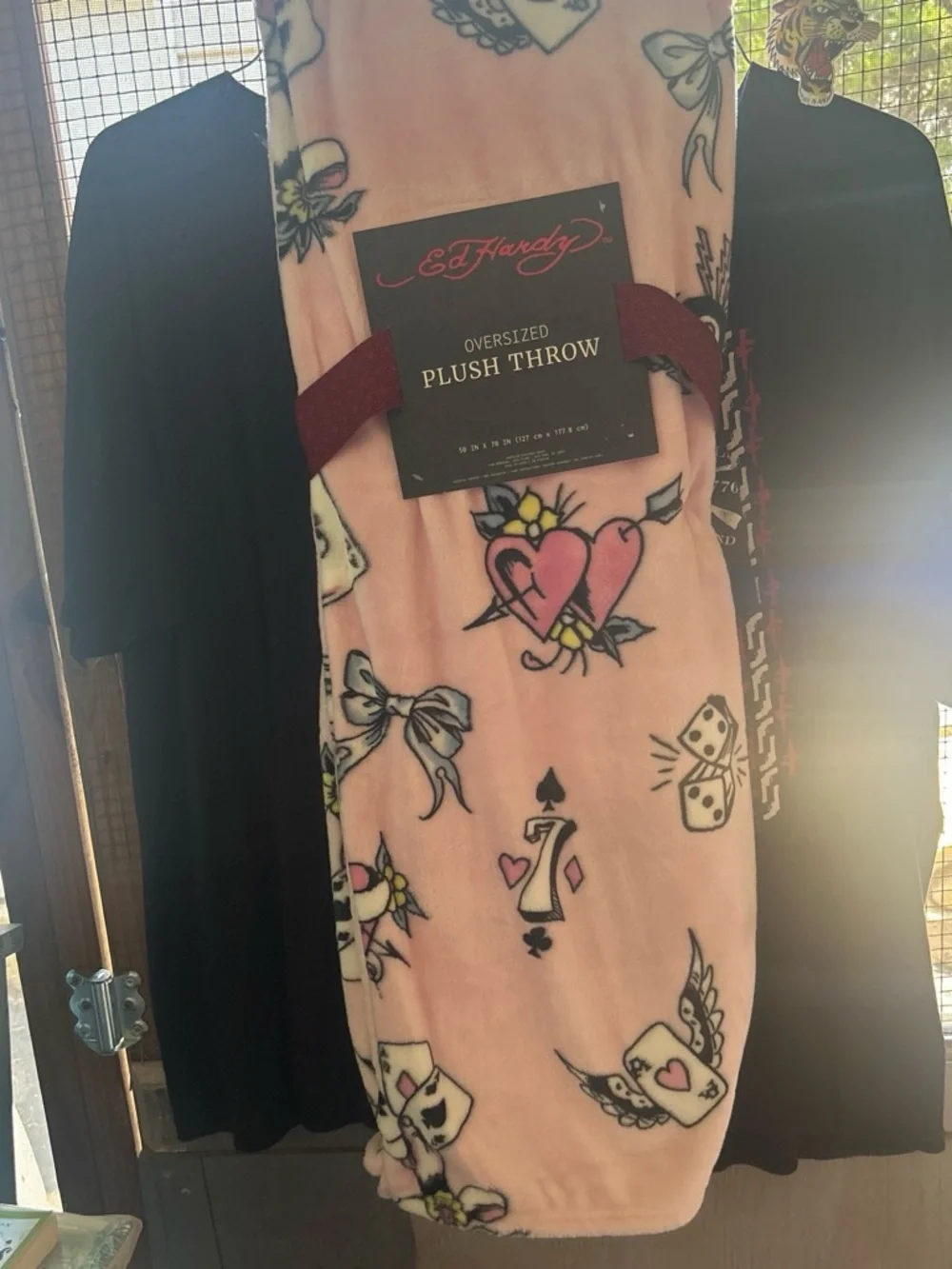 Ed Hardy plush throw  50x70